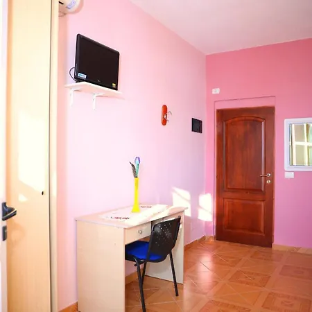 Casa Vacanze Nail بيت ضيافة 3*